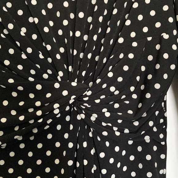 🛍️DONATED | The Limited | Sleeved Black & White Dress - Picture 4 of 11